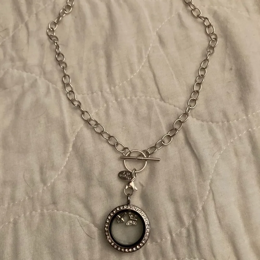 Origami owl necklace